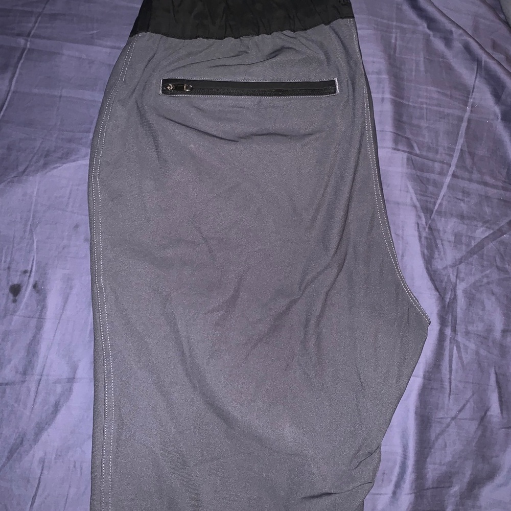 Lululemon sweat wicking jogger